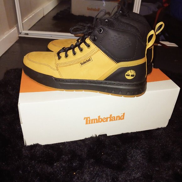 TImberland Winter Shoe - Picture 2 of 2